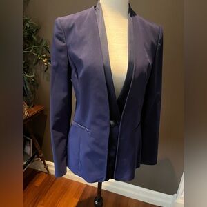 Elegant Women's Blue Blazer With Satin Trim